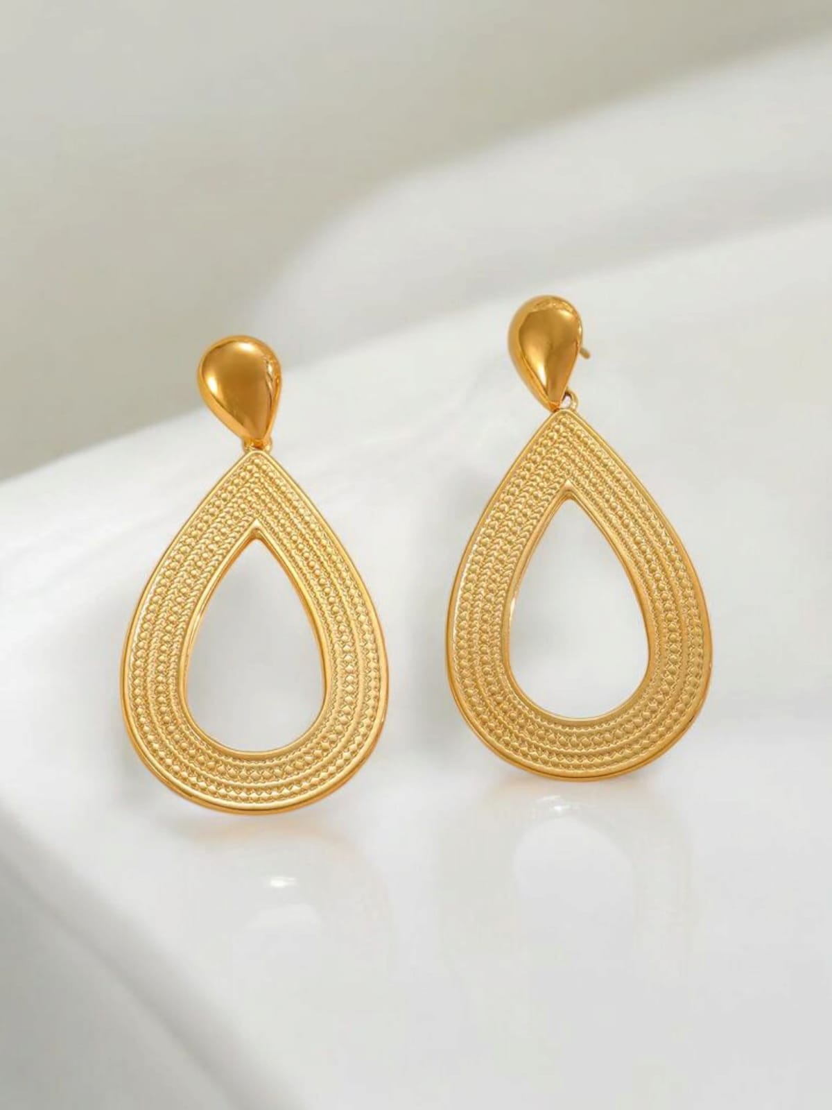 Aretes Elega