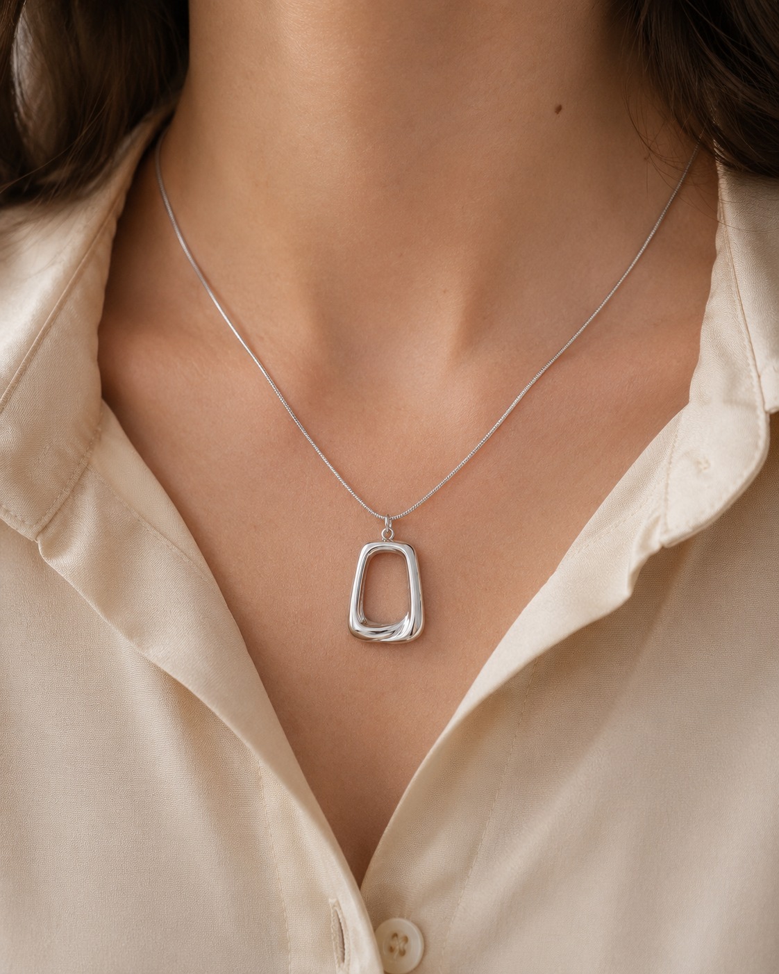 Cadena square silver
